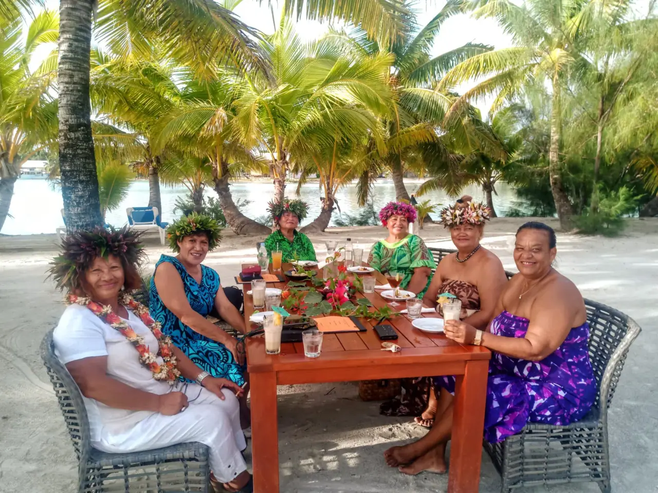 Aitutaki Lagoon Private Island Resort Restaurant photo 6