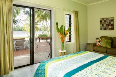 B's Beach House photo 2