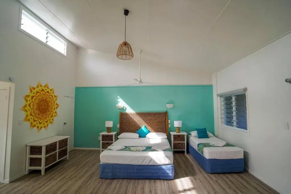 The Black Pearl Beach Side Apartments photo 2