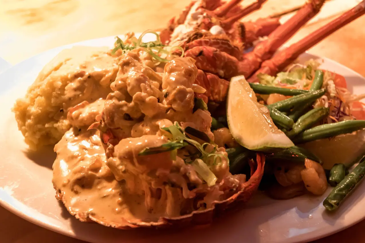 Crusoe's Restaurant & Wilson's Beach Bar photo 3