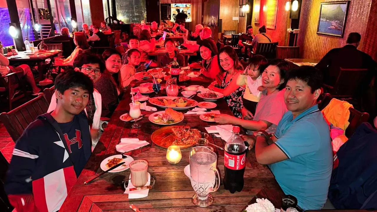 Crusoe's Restaurant & Wilson's Beach Bar photo 7