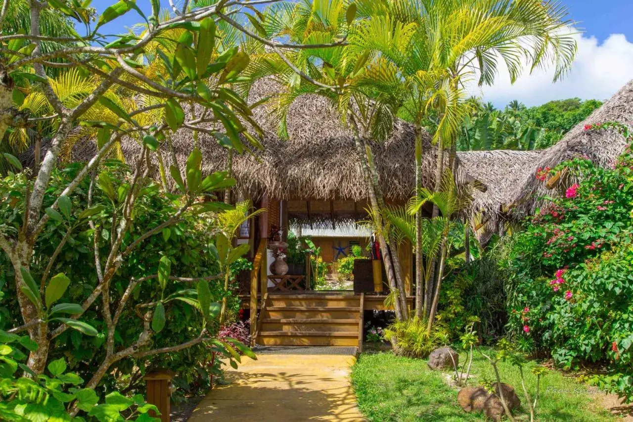 Etu Moana Beach Villas photo 6