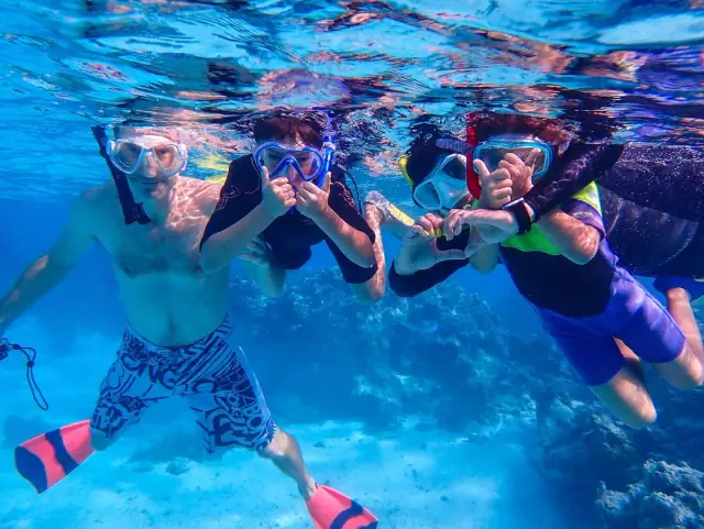 KiteSUP Intro Snorkel Tour photo 4