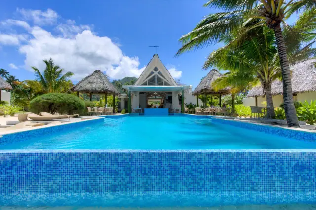 Little Polynesian Resort photo 2
