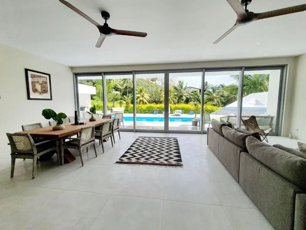 Mama Taras Luxury Villa photo 3