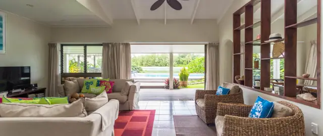 Muri Beach Villa photo 3