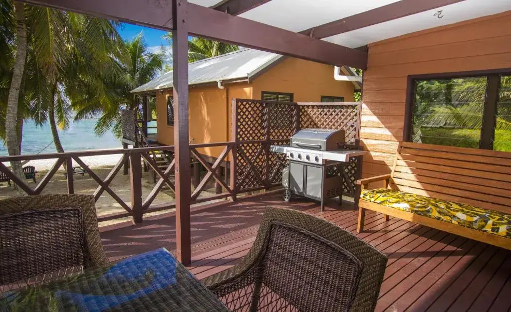 Nikao Beach Bungalows photo 7