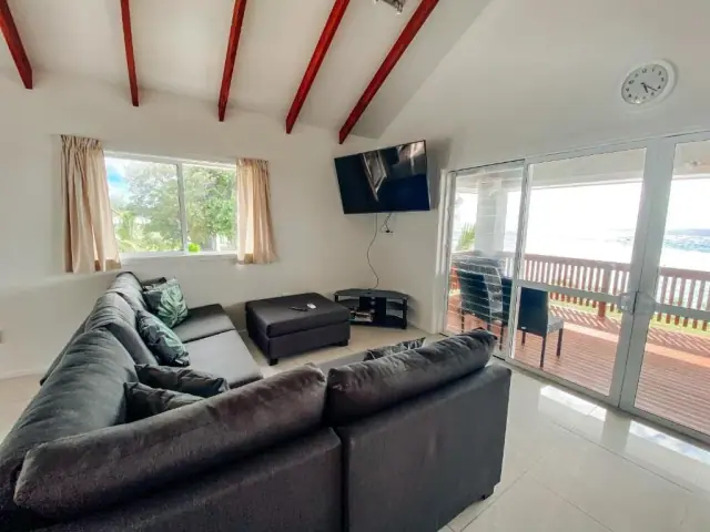 Ocean Breeze Villa photo 3
