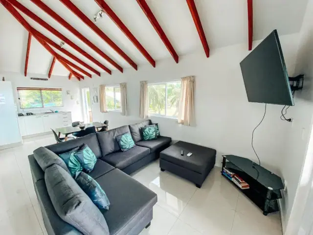 Ocean Breeze Villa photo 2