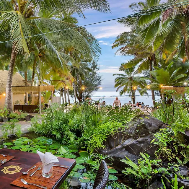 Oceans Restaurant & Bar at Crown Beach Resort & Spa photo 5