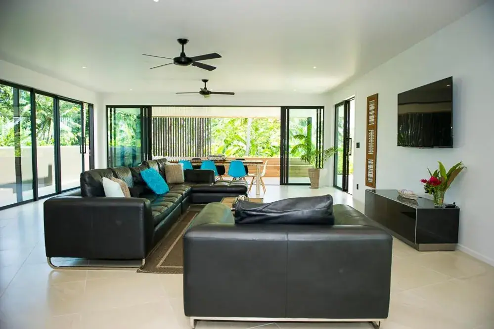 Pacific Palms Luxury Villa photo 9