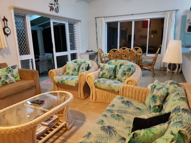 Pacific Time Holiday House photo 3