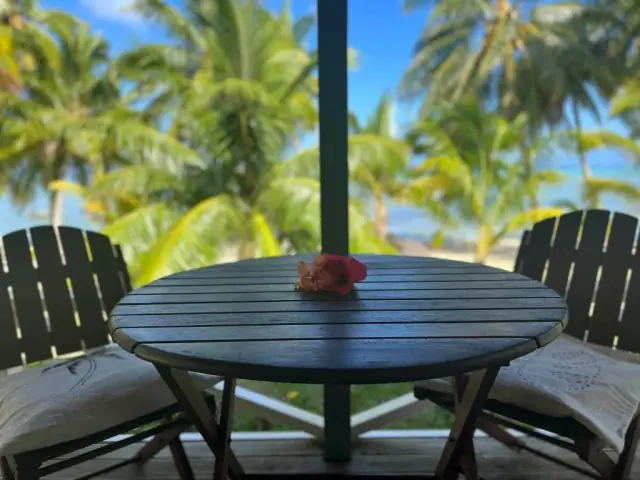 Paparei's Beachfront Bungalows photo 2