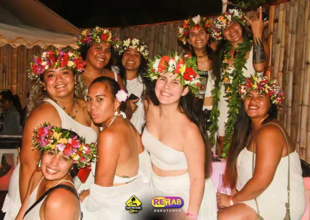 Rehab's Raro Pub Crawl photo 3