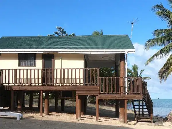 Rino's Beach Apartments photo 2