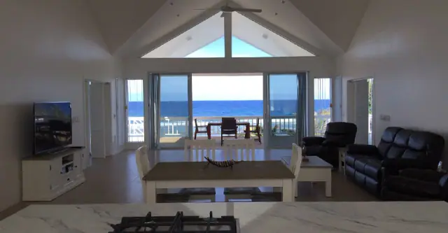 Seaside Beachfront Villas photo 2