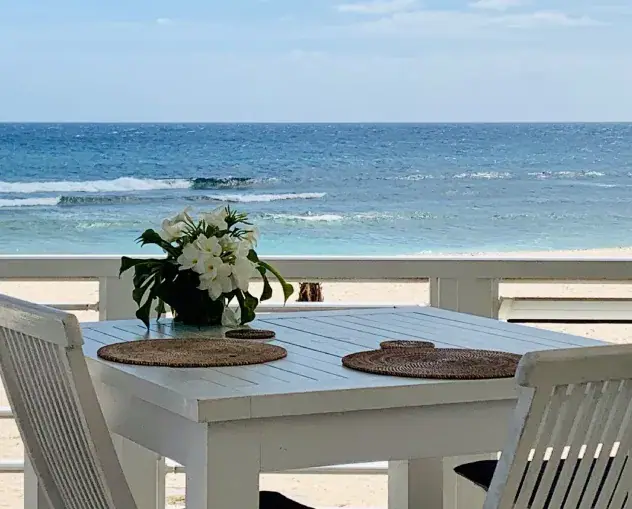 Tamanu Beachfront Restaurant