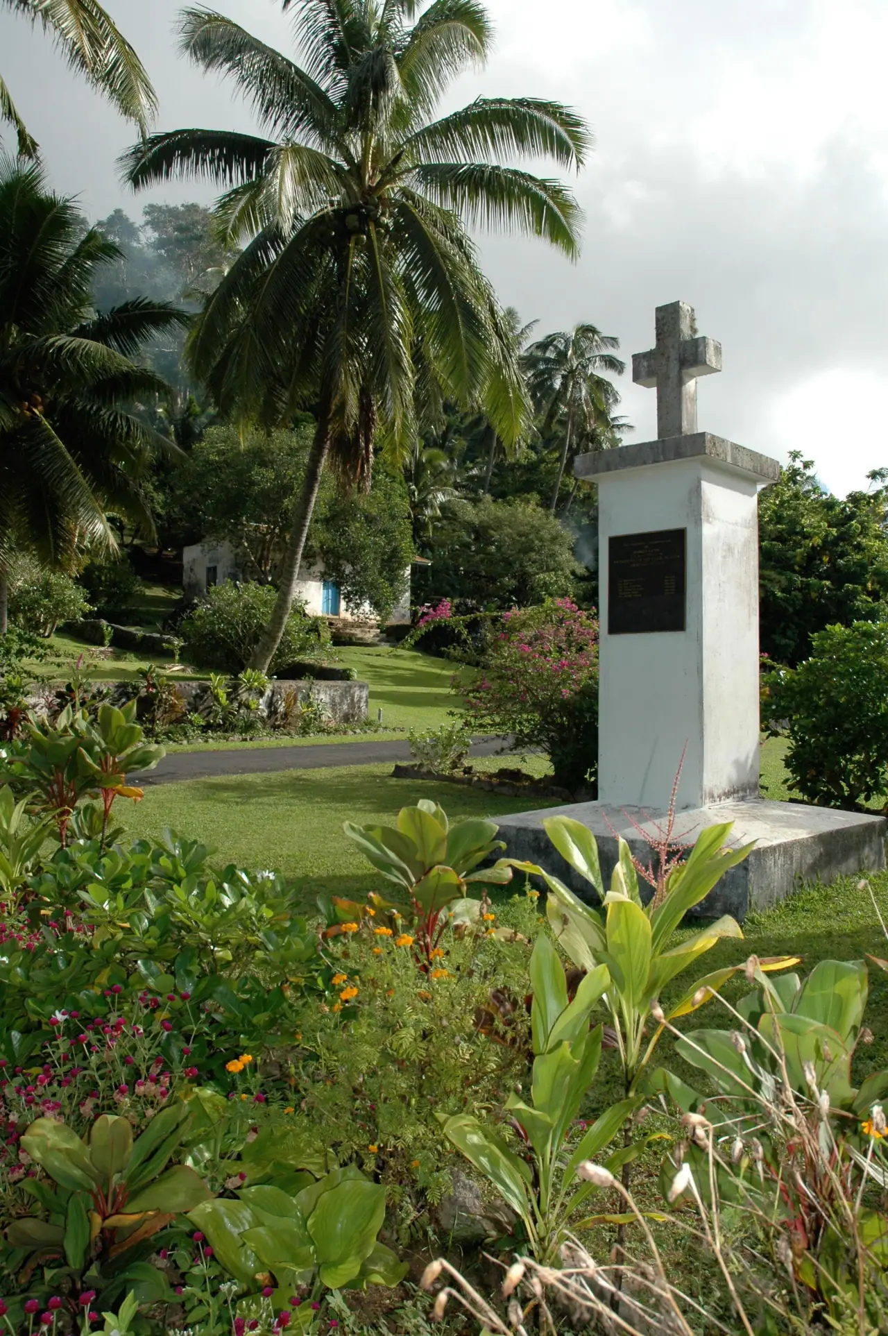 The Avarua Historical Walking tour with Cook Islands Tours photo 3