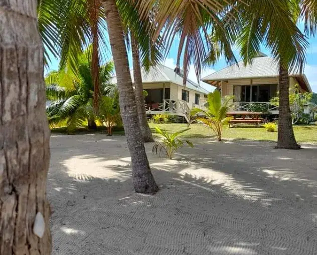 Paparei's Beachfront Bungalows